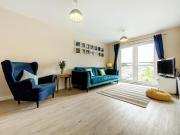 3 bedroom flat for sale