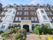 3 bedroom flat for sale