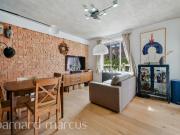 3 bedroom flat for sale