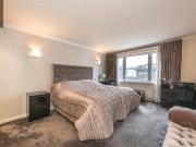 3 bedroom flat for sale