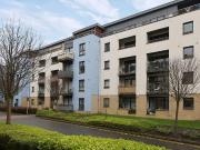 3 bedroom flat for sale