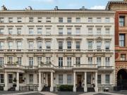 3 bedroom flat for sale