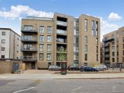 3 bedroom flat for sale