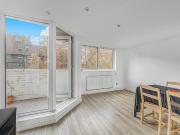 3 bedroom flat for sale