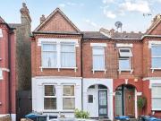 3 bedroom flat for sale