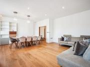 3 bedroom flat for sale