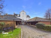 3 bedroom flat for sale