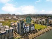 3 bedroom flat for sale