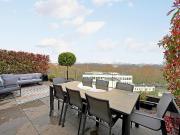 3 bedroom flat for sale