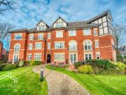 3 bedroom flat for sale