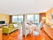 3 bedroom flat for sale