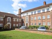 3 bedroom flat for sale