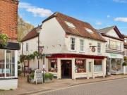 3 bedroom flat for sale