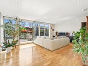 3 bedroom flat for sale