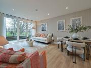 3 bedroom flat for sale