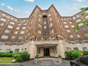 3 bedroom flat for sale