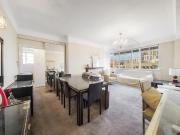 3 bedroom flat for sale