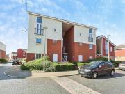 3 bedroom flat for sale