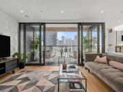 3 bedroom flat for sale