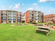 3 bedroom flat for sale