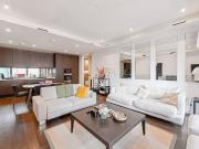 3 bedroom flat for sale