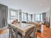 3 bedroom flat for sale