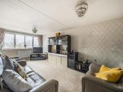 3 bedroom flat for sale