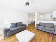 3 bedroom flat for sale