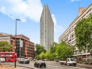 3 bedroom flat for sale