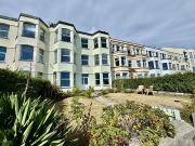 3 bedroom flat for sale