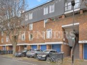3 bedroom flat for sale