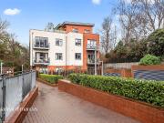 3 bedroom flat for sale