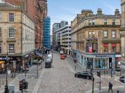 3 bedroom flat for sale