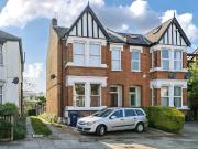 3 bedroom flat for sale