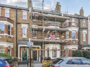 3 bedroom flat for sale