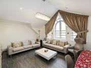 3 bedroom flat for sale