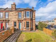 3 bedroom flat for sale