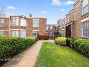 3 bedroom flat for sale