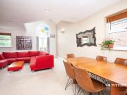 3 bedroom flat for sale