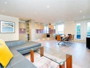 3 bedroom flat for sale