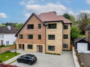 3 bedroom flat for sale