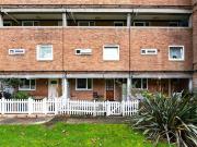 3 bedroom flat for sale