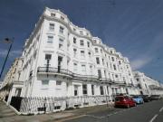 3 bedroom flat for sale