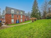 3 bedroom flat for sale