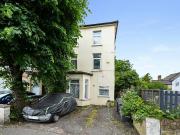 3 bedroom flat for sale