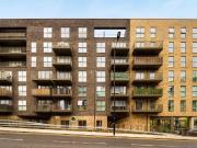 3 bedroom flat for sale