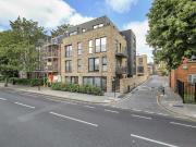 3 bedroom flat for sale