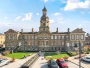 3 bedroom flat for sale