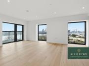 3 bedroom flat for sale