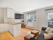 3 bedroom flat for sale